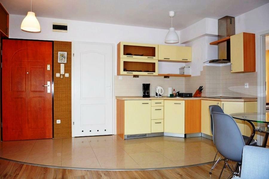 Apartamenty Promenada Kołobrzeg Esterno foto
